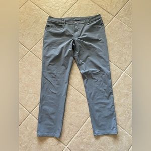Lululemon Commission Classic-Tapered Golf Pant